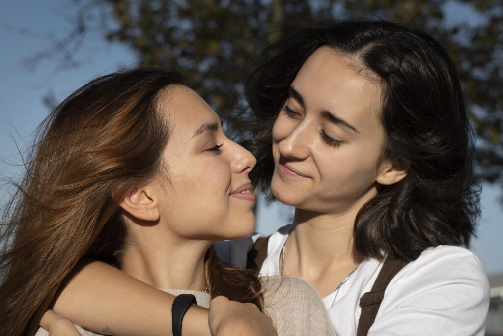 Método ROPA: Como funciona a FIV para casais homoafetivos femininos